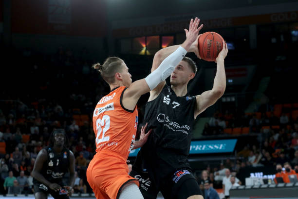 从小组赛到 从小组赛到