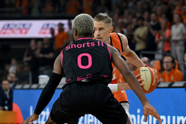 必须面对疫 必须面对疫